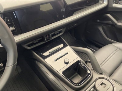 2025 Porsche Cayenne Base