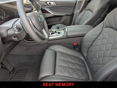 2025 BMW X7 xDrive40i