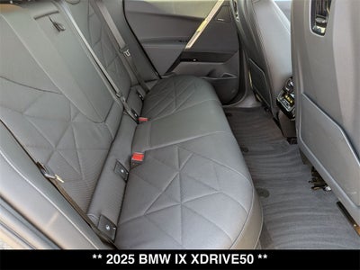2025 BMW iX xDrive50