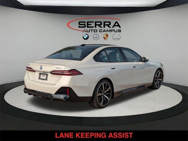 2026 BMW 550e 550e xDrive