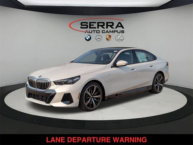 2026 BMW 550e 550e xDrive