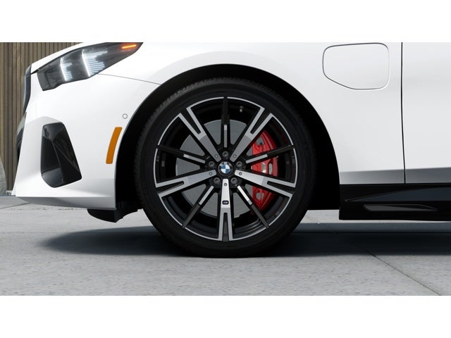 2026 BMW 550e 550e xDrive