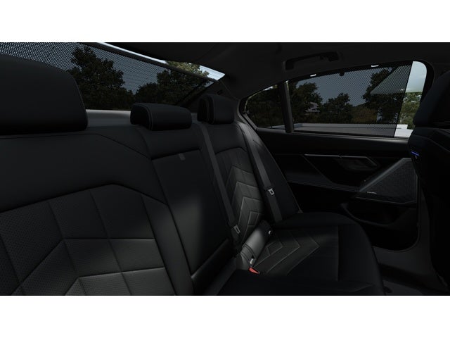 2027 BMW 550e 550e xDrive