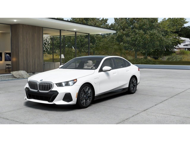 2027 BMW 550e 550e xDrive