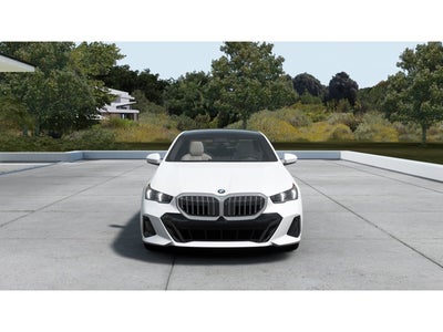 2027 BMW 550e 550e xDrive