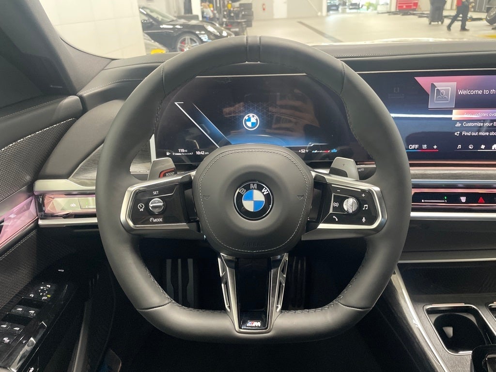 2024 BMW 760i 760i
